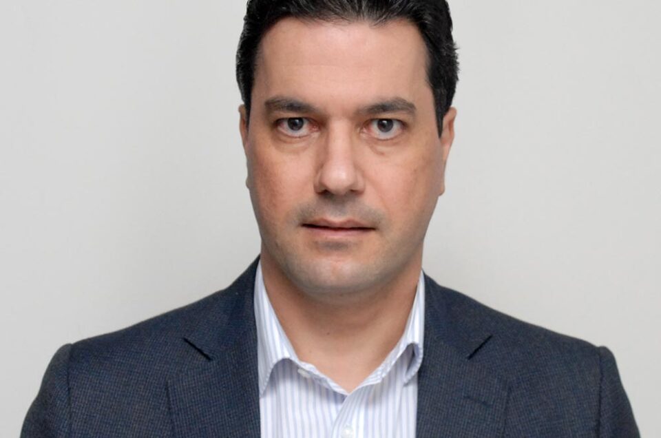 Στέλιος Νικολάου