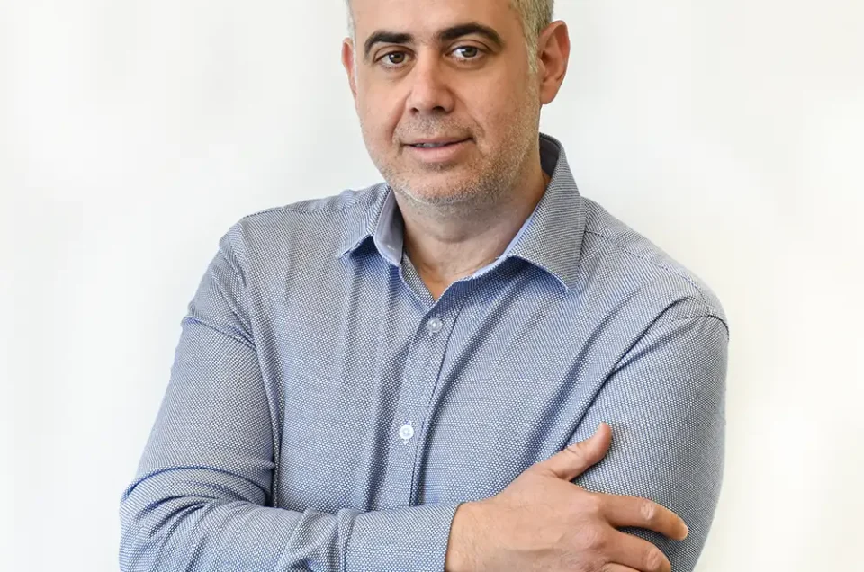 Μάριος Αντωνίου